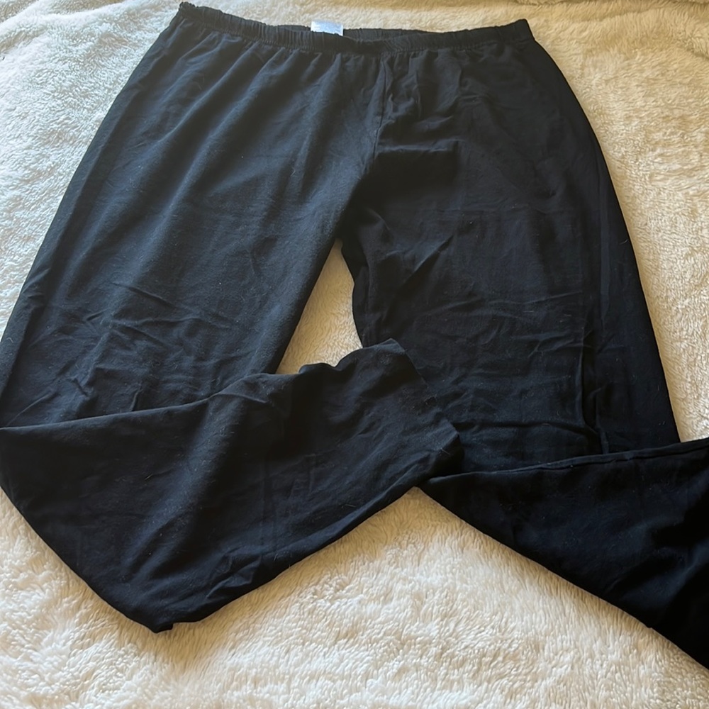 USED Plain Black Leggings
